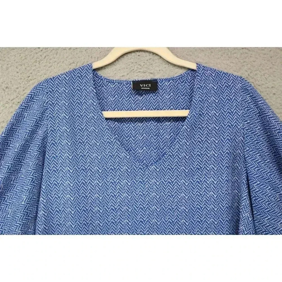 Vici Large Balloon Sleeves V-Neck Tunic-Size Medium-Boho - Picture 4 of 10